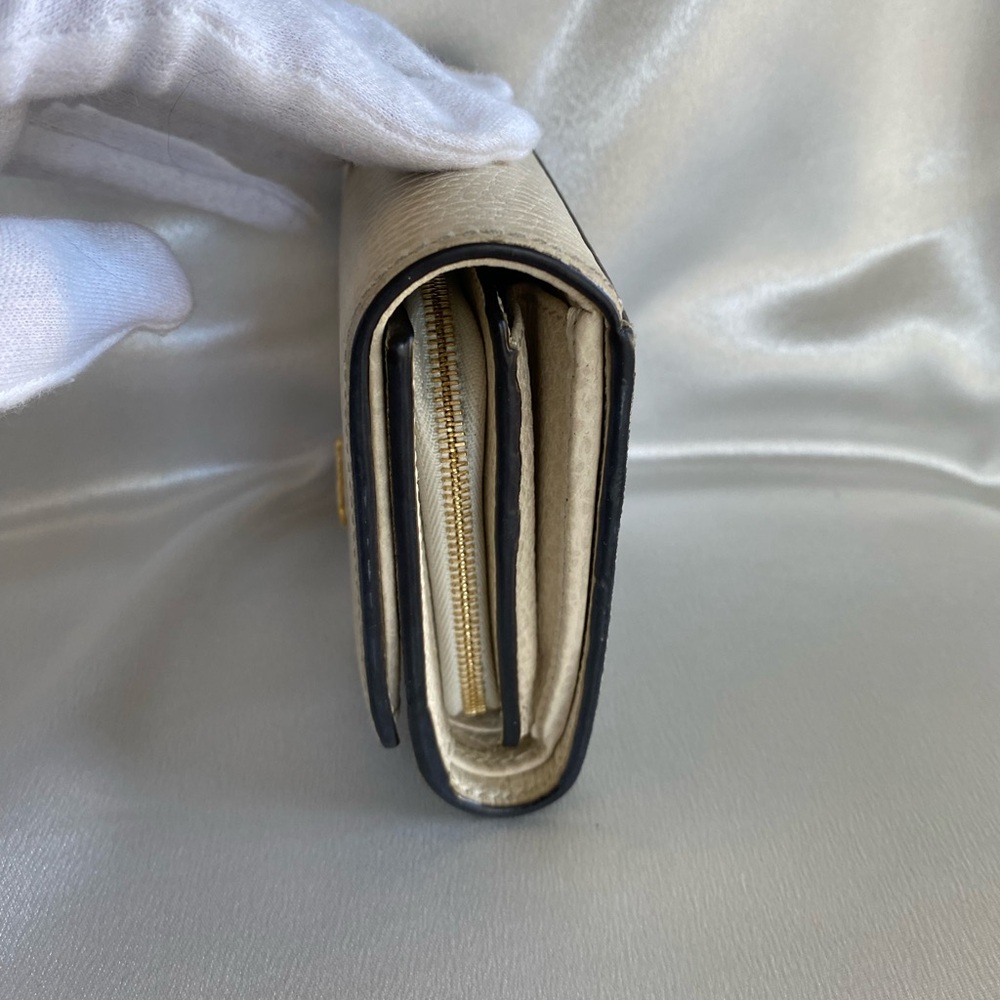 Authentic 💯 Gucci Marmont Compact Wallet - Picture 3 of 8